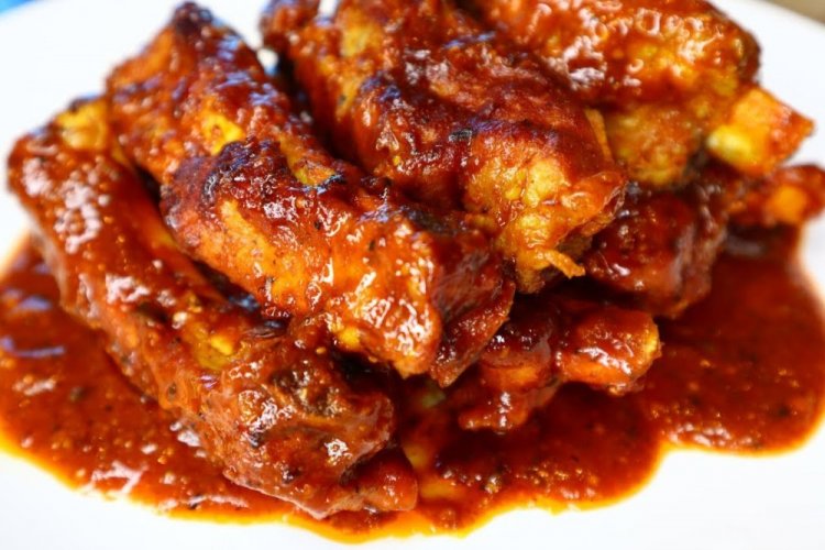 Pork Ribs with Tomato in a Kazan