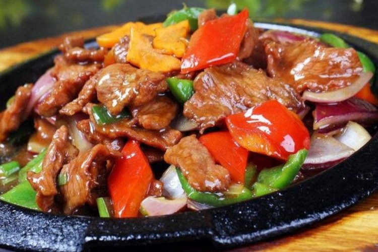 Chinese-Style Pork in a Pan