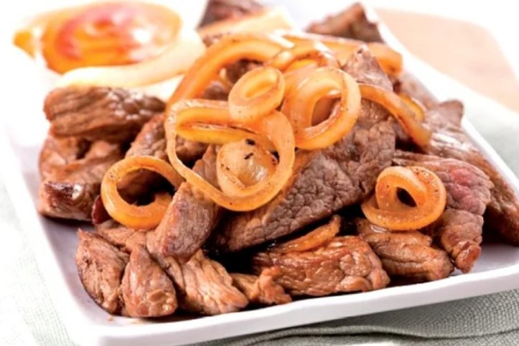 Skillet Beef with Onions