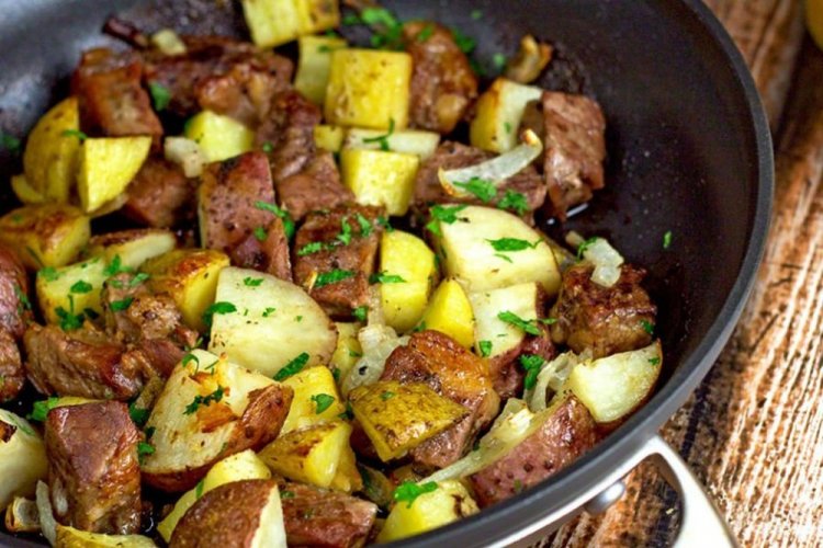 Skillet Beef with Potatoes
