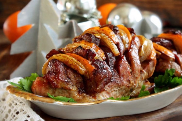 Cerdo con manzanas al horno