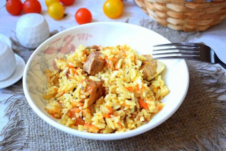 Cerdo con arroz al horno