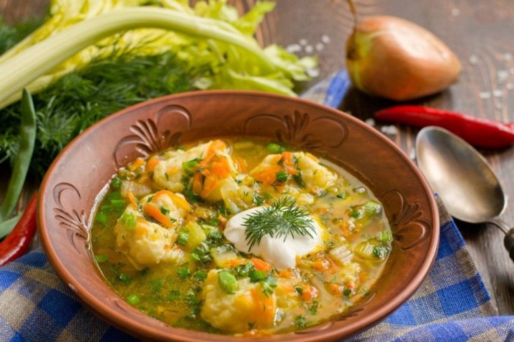 Vegetable Soup with Dumplings and Garlic