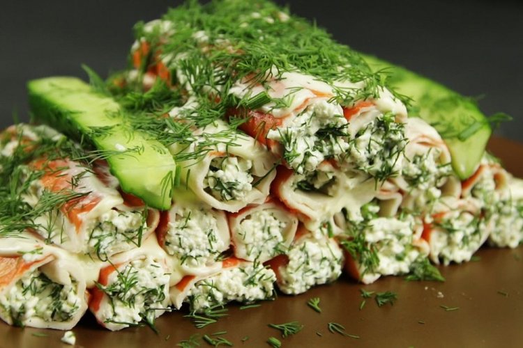 Crab Sticks Stuffed with Cottage Cheese