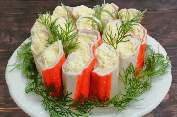 Stuffed Crab Sticks with Cheese and Egg
