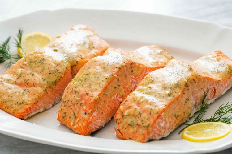 Salmón en salsa cremosa con mostaza al horno
