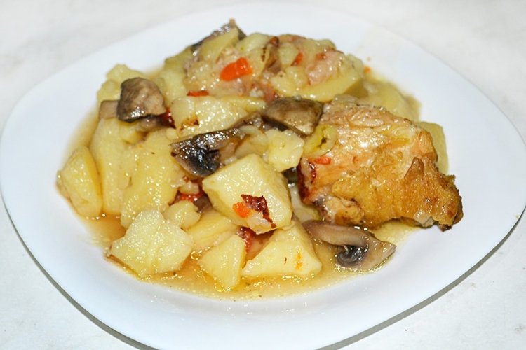 Chicken Stew with Mushrooms
