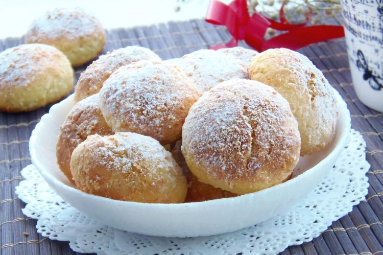 Cottage Cheese Cookies with Coconut Flakes