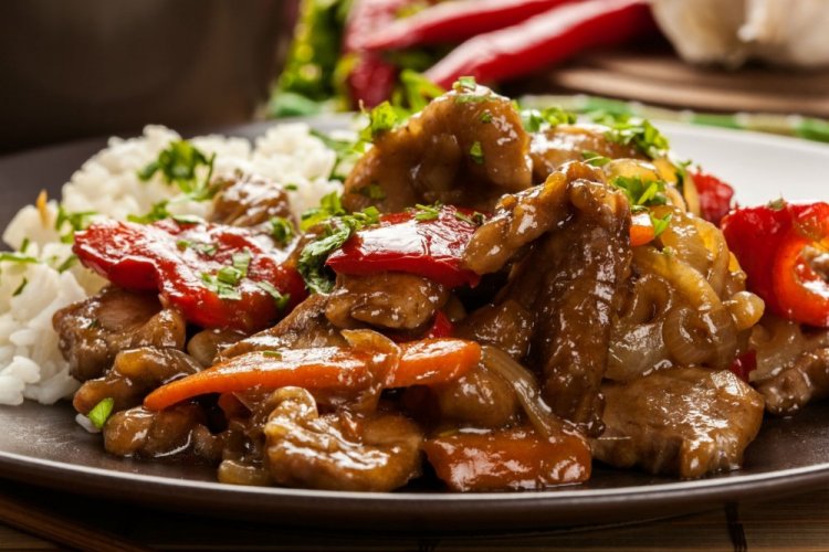 Pork with Vegetables in Soy Sauce in a Skillet