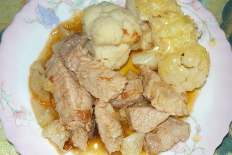 Pork with Cauliflower in a Skillet