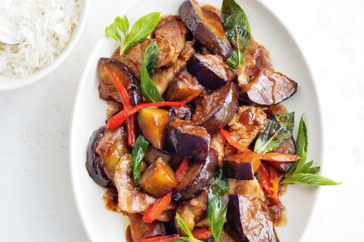 Pork with Eggplant in a Skillet