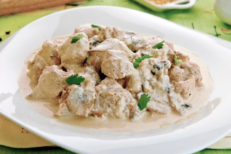 Turkey in Cream Sauce in a Multicooker