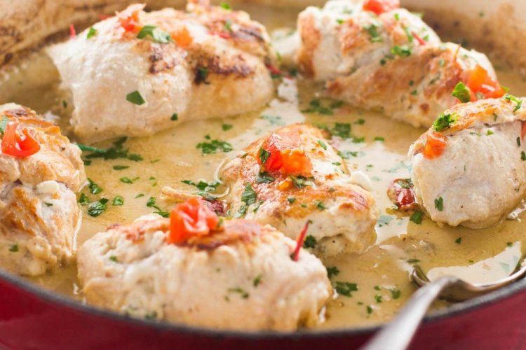 Turkey with Vegetables in Cream Sauce