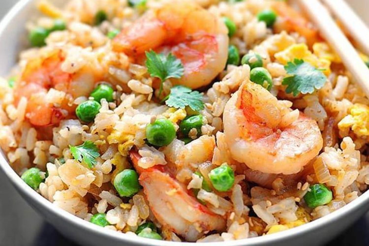 Rice with Shrimp and Green Peas
