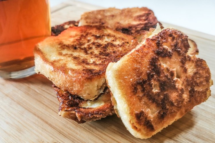 Tostadas dulces con relleno de yogur