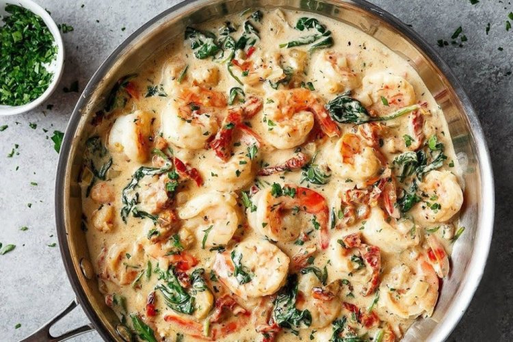 Shrimp in Cream Sauce with Broccoli and Spinach