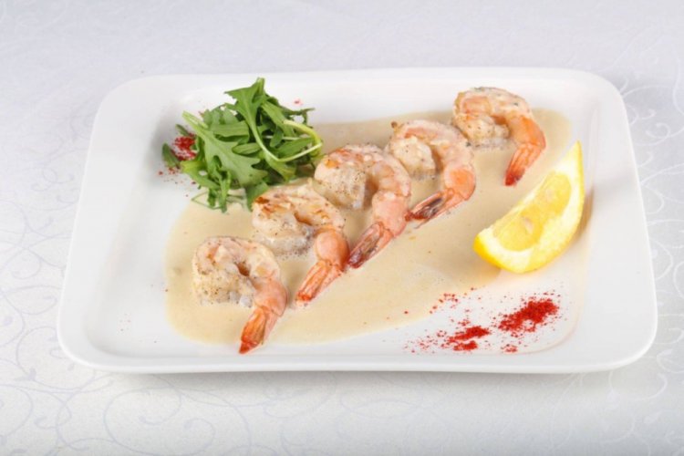 Shrimp in Cream Sauce with Milk