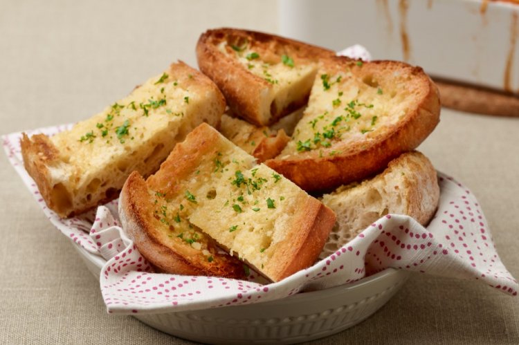 White Bread Croutons with Garlic