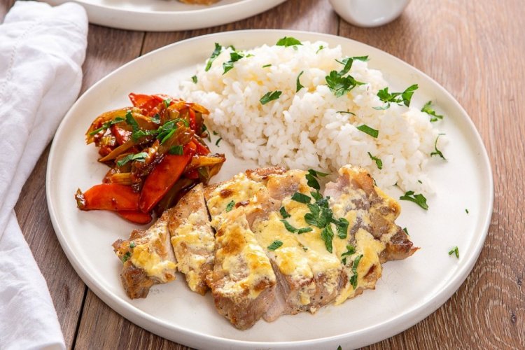 Solomillo de cerdo con arroz al horno