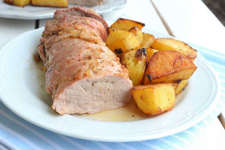 Solomillo de cerdo con patatas al horno