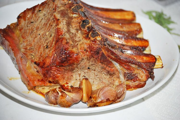 Lomo de cerdo con mostaza y salsa de soja al horno