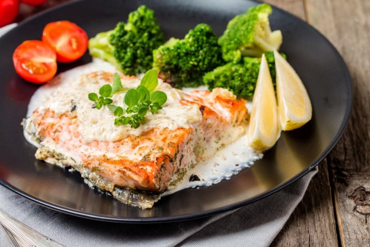 Trucha en salsa de crema al horno