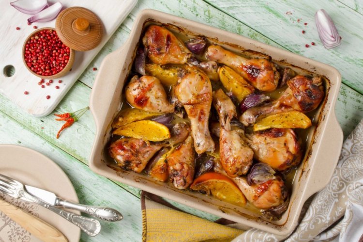 Chicken Drumsticks with Oranges and Honey