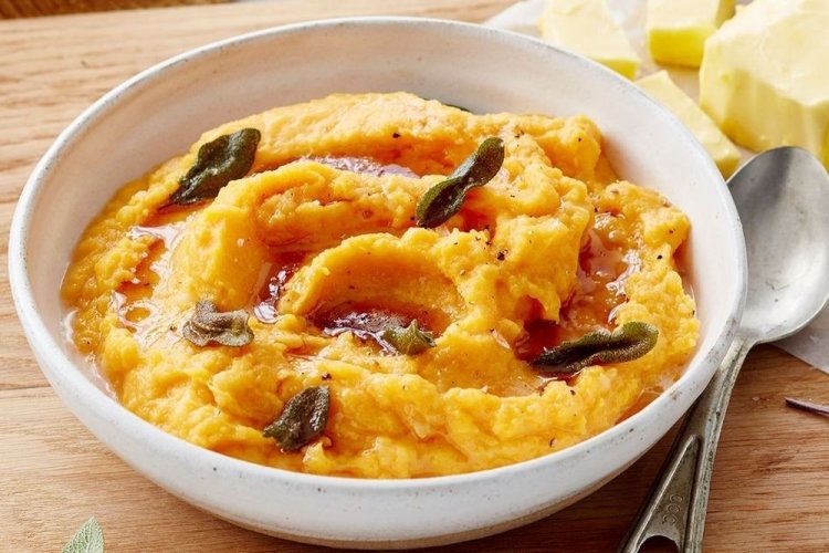Pumpkin Puree with Onion, Carrot, and Egg