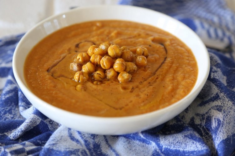 Pumpkin Puree with Chickpeas