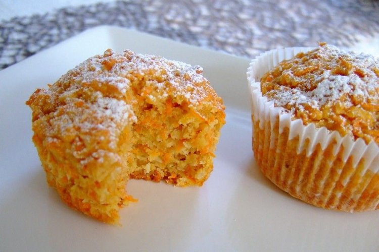 Carrot Muffins with Kefir and Cinnamon