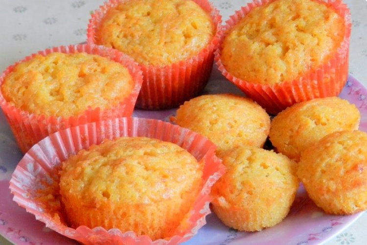 Carrot Muffins with Cottage Cheese