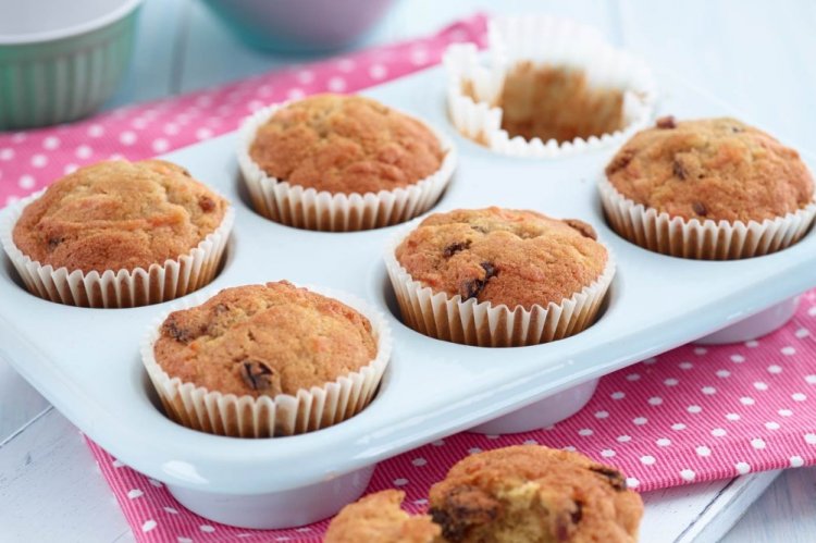 Carrot Muffins with Banana and Raisins