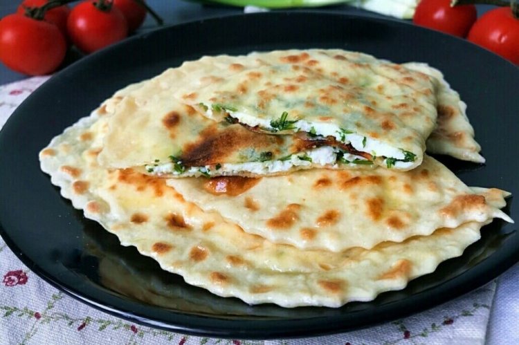 Chudu with Cottage Cheese and Green Onions