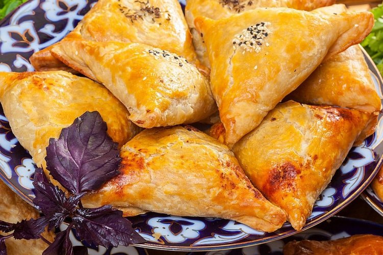 Samosa with Pumpkin and Chicken