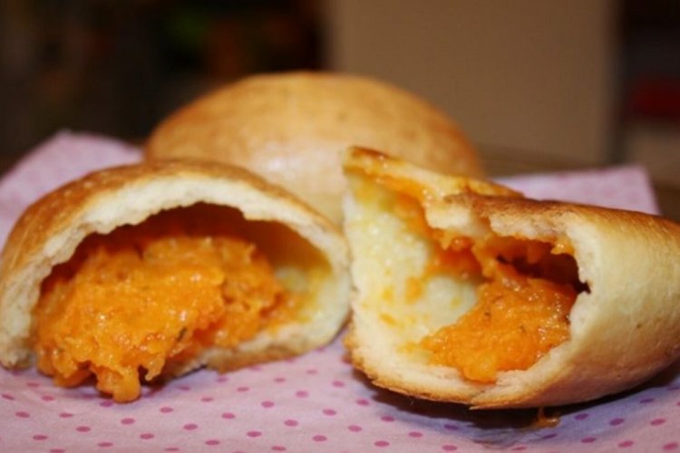 Sweet Yeast Dough Pumpkin Pies
