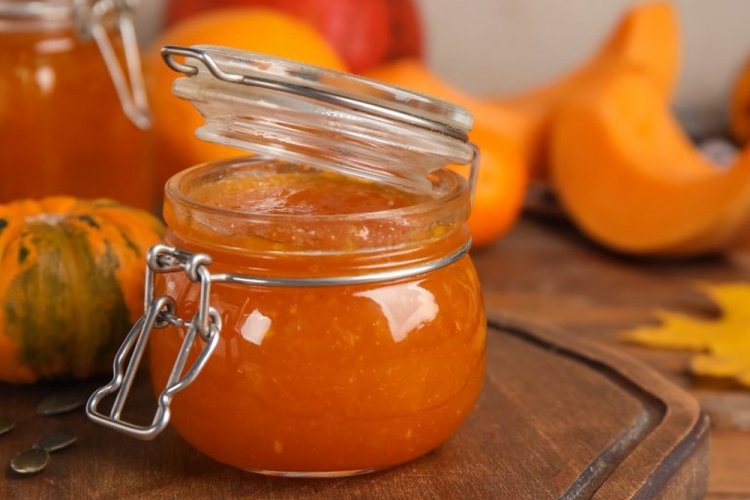 Pumpkin and Apple Jam with Rosemary