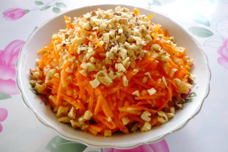 Pumpkin Salad with Apples and Honey
