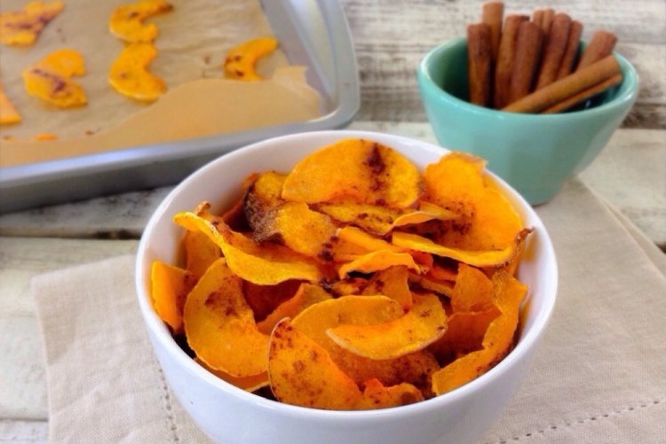 Pumpkin Chips with Sugar and Cinnamon