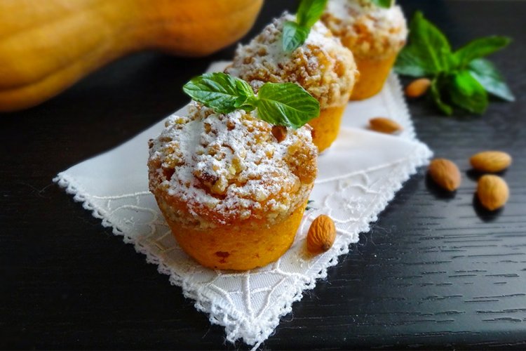 Pumpkin Muffins with Lemon and Almonds