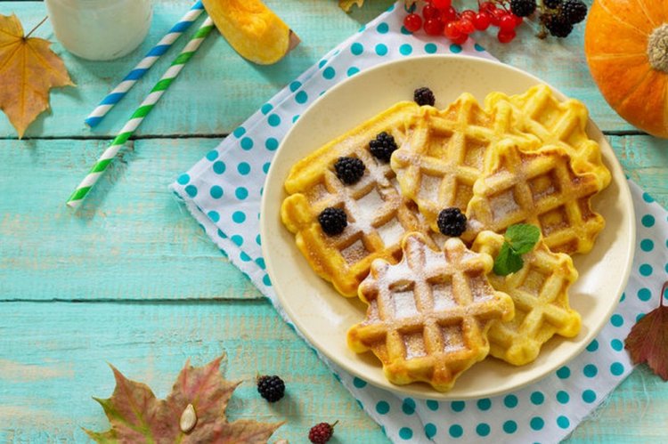 Pumpkin Waffles with Cornmeal