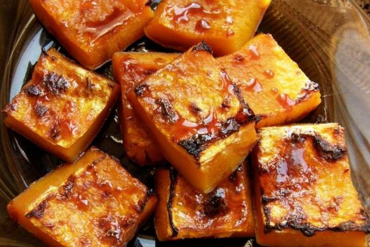 Calabaza dulce en sartén