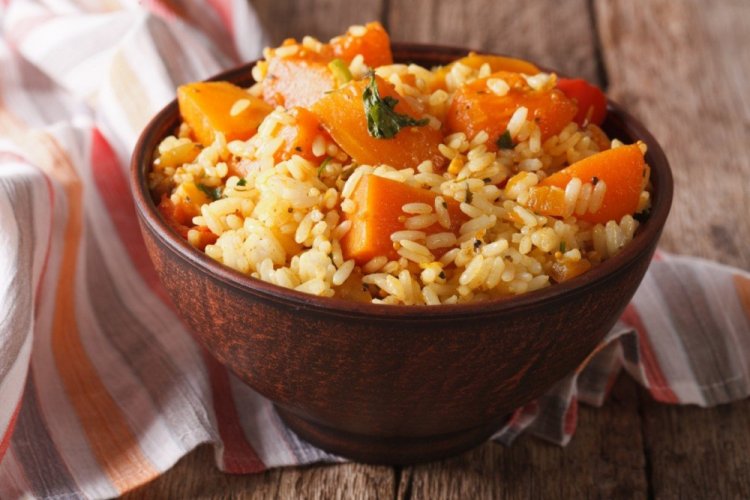 Rice with Pumpkin and Raisins in a Multicooker