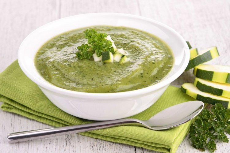 Puré de calabacín con zanahoria y cebolla