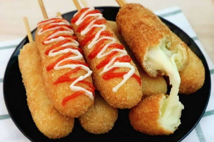 Corn dogs con mozzarella