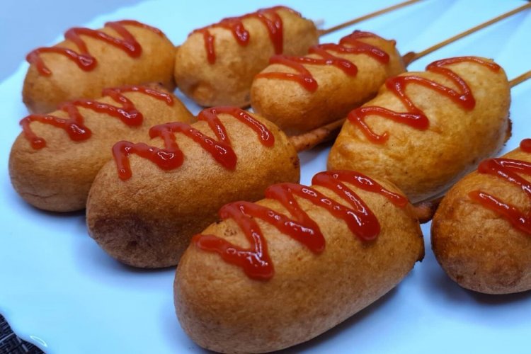 Corn dogs con masa de levadura