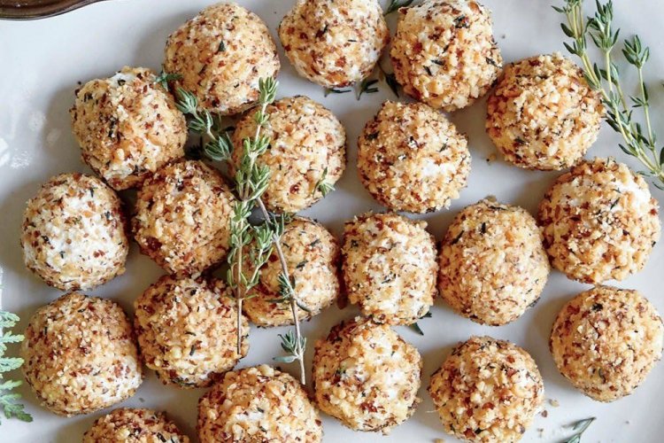 Cottage Cheese Balls with Cheese and Nuts