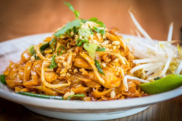 Pork and Napa Cabbage Pad Thai