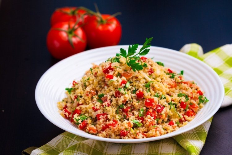Tabbouleh Salad with Tomato Paste