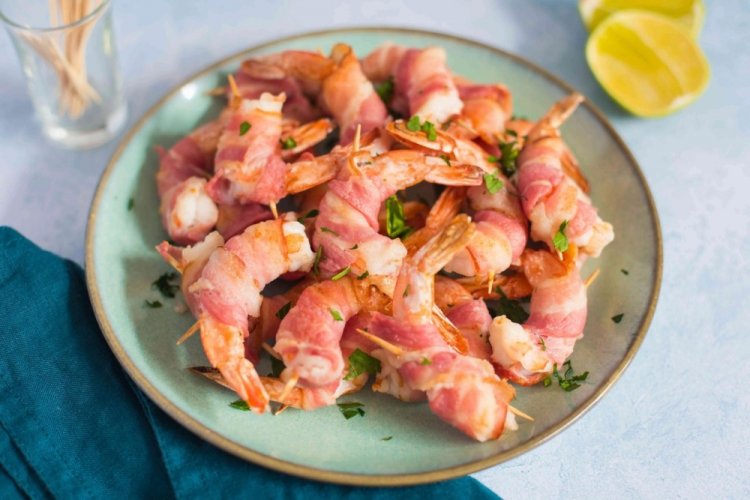 Camarones envueltos en tocino