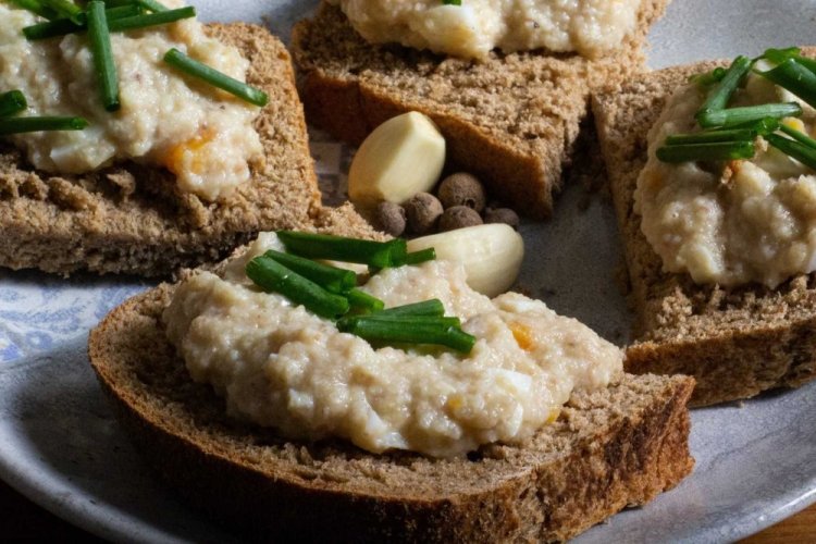 Herring Pâté with Ginger and Lemon Juice